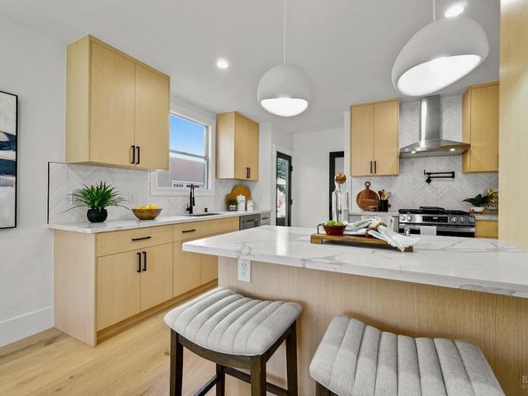 1074 Annerley Road, Piedmont CA 94610