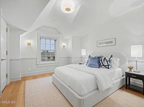 702 Steamboat Road 6, Greenwich CT 06830