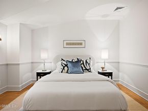 702 Steamboat Road 6, Greenwich CT 06830