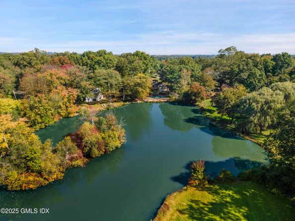 46 Stonehedge Drive South, Greenwich CT 06831