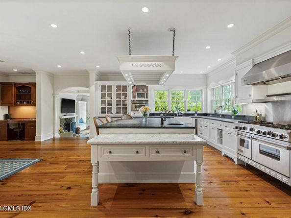 203 Riverside Avenue, Riverside CT 06878