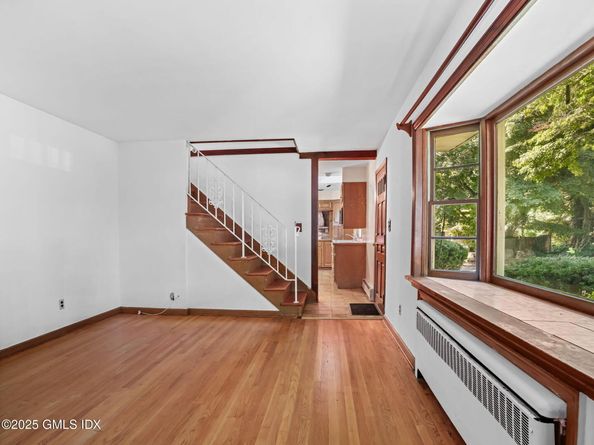 11 Perna Lane, Riverside CT 06878