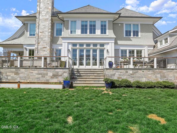 10 W Crossway, Old Greenwich CT 06870