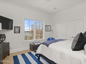10 W Crossway, Old Greenwich CT 06870