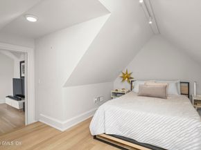 10 W Crossway, Old Greenwich CT 06870
