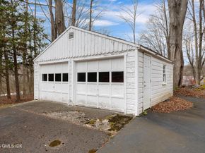 105 N Stamford Road, Stamford CT 06903