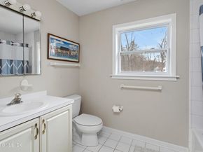 105 N Stamford Road, Stamford CT 06903