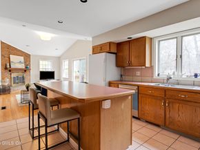 105 N Stamford Road, Stamford CT 06903