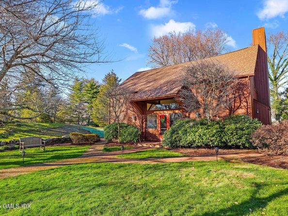 33 E Lyon Farm Drive 33, Greenwich CT 06831