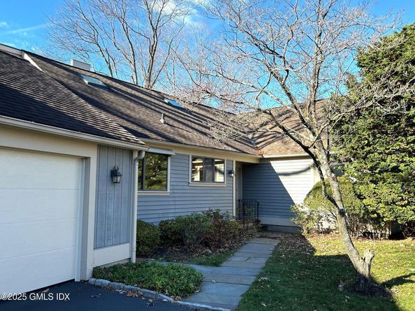 505 W Lyon Farm Drive 505, Greenwich CT 06831