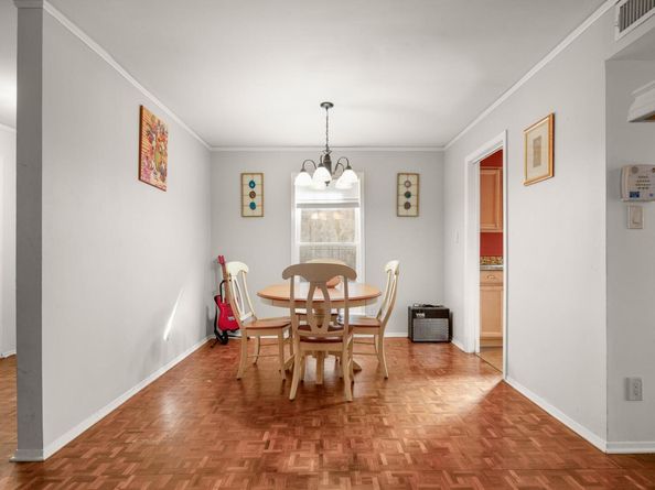 6631 Valleyside RD, Austin TX 78731