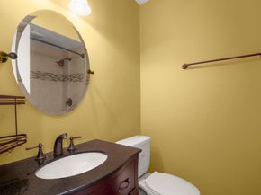 6631 Valleyside RD, Austin TX 78731