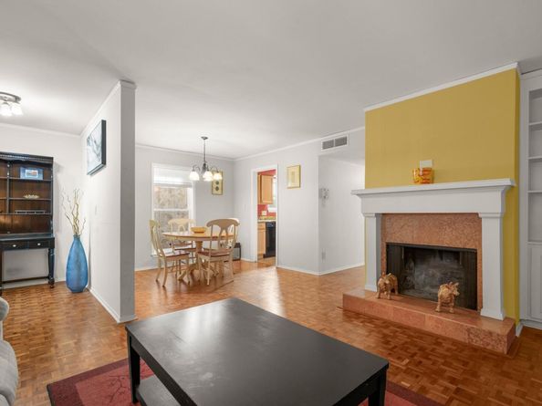 6631 Valleyside RD, Austin TX 78731