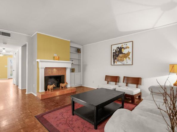 6631 Valleyside RD, Austin TX 78731