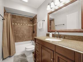 6631 Valleyside RD, Austin TX 78731