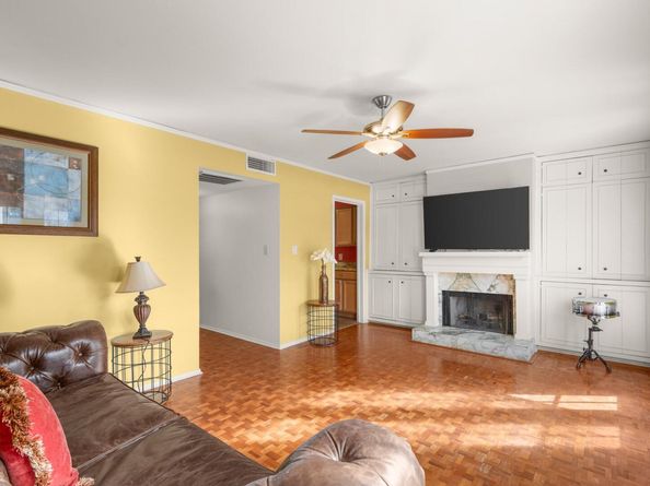 6631 Valleyside RD, Austin TX 78731