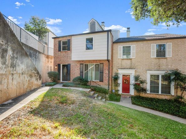 6631 Valleyside RD, Austin TX 78731