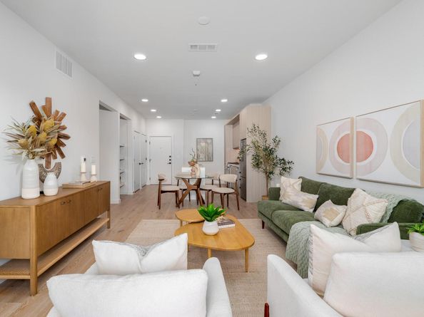 2209 S 1st ST 211, Austin TX 78704