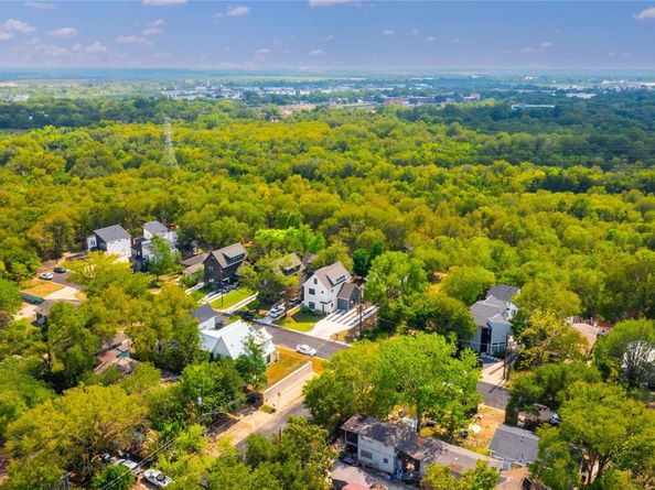 5701 Tura LN 1, Austin TX 78721