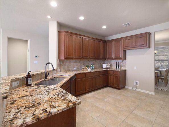 5025 Patagonia PASS, Austin TX 78738