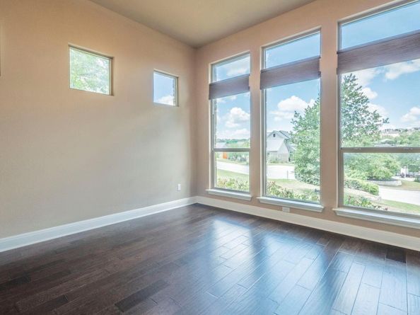 101 Stephanie LN, Austin TX 78738