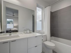 3021 Fontana DR A, Austin TX 78704