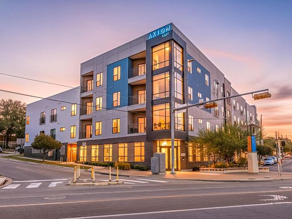 2220 Webberville RD 207, Austin TX 78702