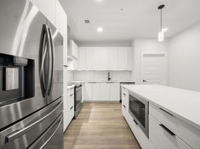 2220 Webberville RD 207, Austin TX 78702