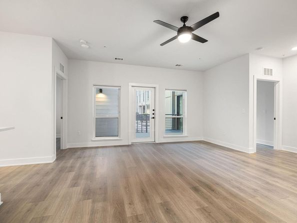 2220 Webberville RD 207, Austin TX 78702