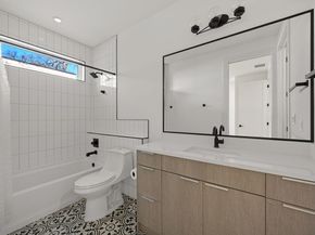 910 Nalide ST B, Austin TX 78745