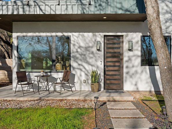 910 Nalide ST B, Austin TX 78745