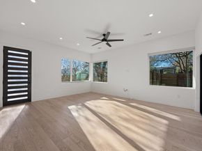 910 Nalide ST B, Austin TX 78745