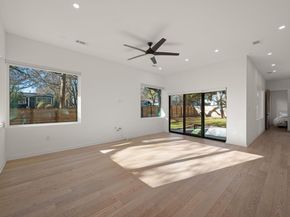 910 Nalide ST B, Austin TX 78745