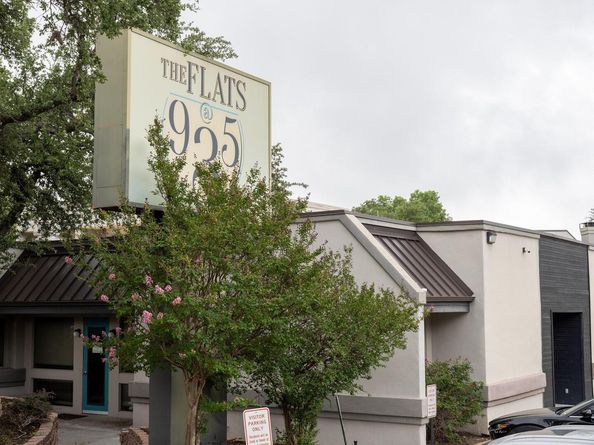 935 La Posada DR 131, Austin TX 78752