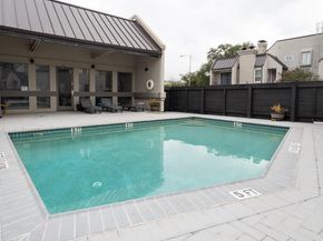 935 La Posada DR 131, Austin TX 78752