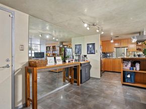 1800 Lavaca ST A208, Austin TX 78701