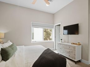 1702 S Lamar BLVD 3, Austin TX 78704