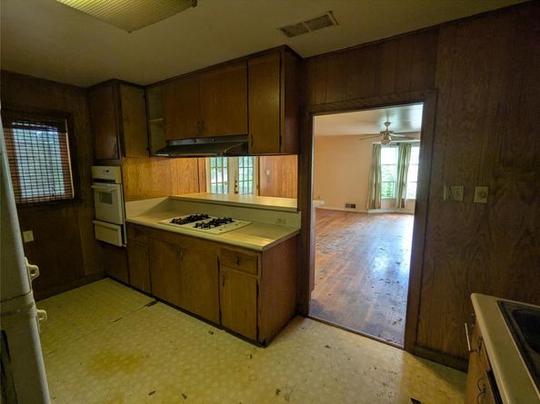 1110 Somerset Ave, Austin TX 78753