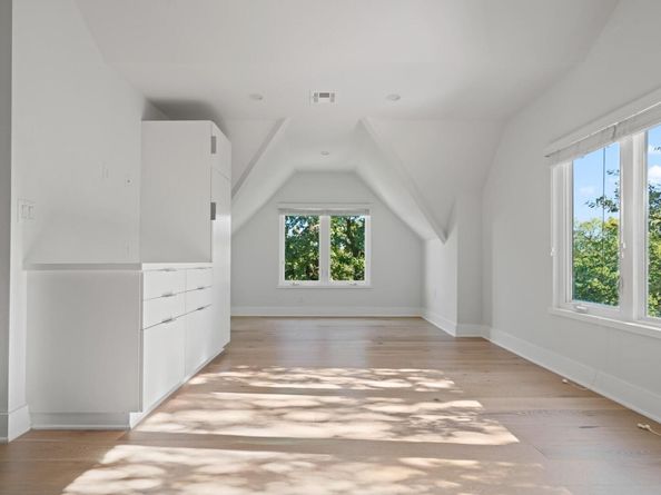 2105 Enfield RD A, Austin TX 78703