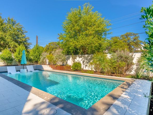 2105 Enfield RD A, Austin TX 78703