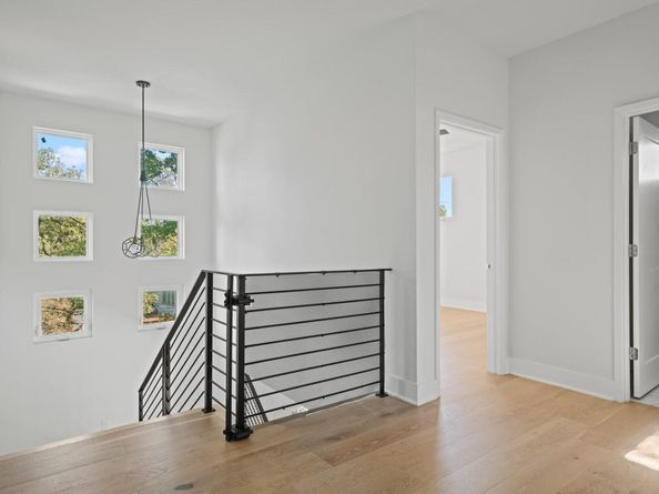 2105 Enfield RD A, Austin TX 78703