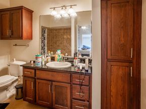 910 W 25th ST 403, Austin TX 78705