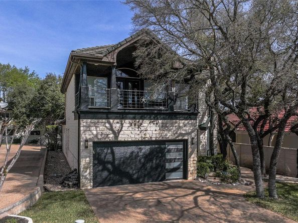 11 Treehaven LN, The Hills TX 78738