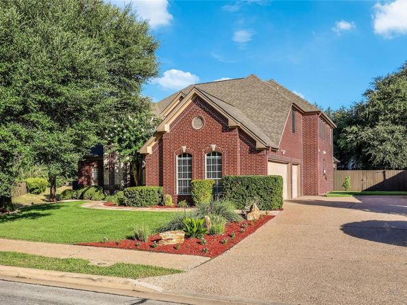 218 Champions DR, Georgetown TX 78628