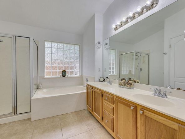 13371 Amasia DR, Austin TX 78729