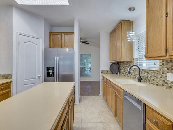 13371 Amasia DR, Austin TX 78729