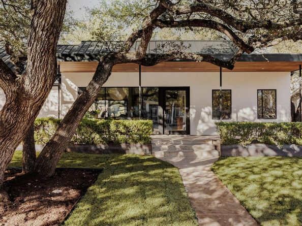 4214 Deepwoods DR, Austin TX 78731