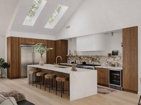 4214 Deepwoods DR, Austin TX 78731