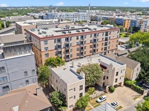 712 Graham Pl 302, Austin TX 78705