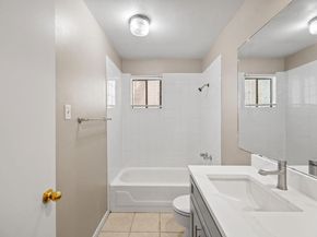 712 Graham Pl 302, Austin TX 78705